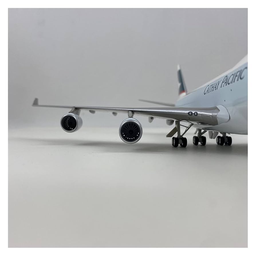 Amazon.co.jp: 1：200スケール キャセイパシフィック貨物機 B747